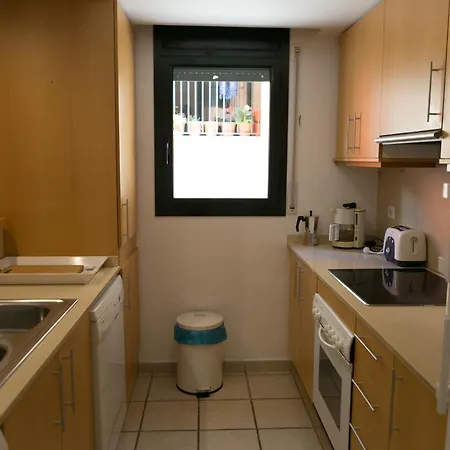 2 Bed. Gf In Center Of W Shared Pool Parking H62 アパート ベグール